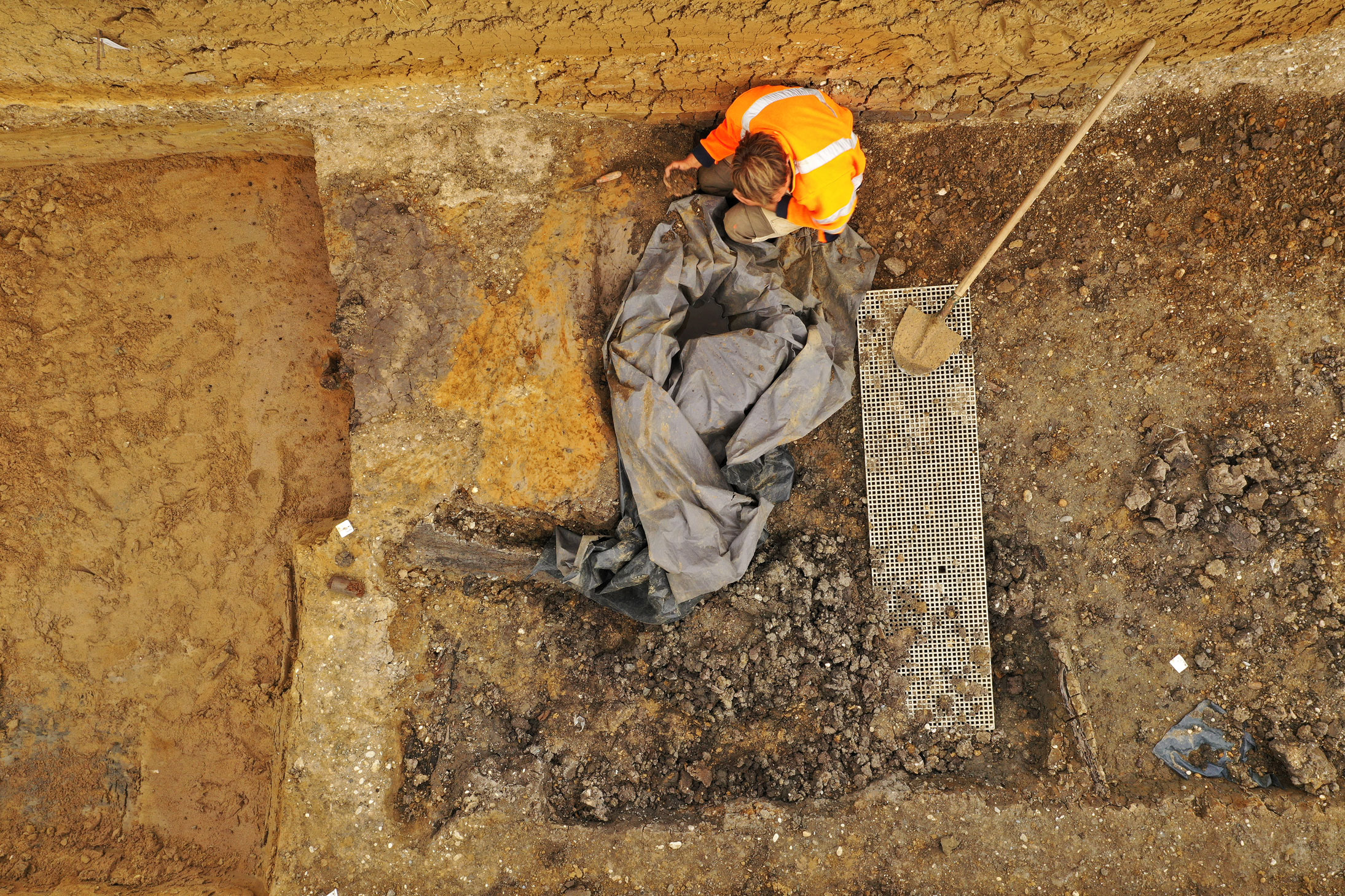 Fouilles archéologiques menées par l'INRAP à Pierre-de-Bresse