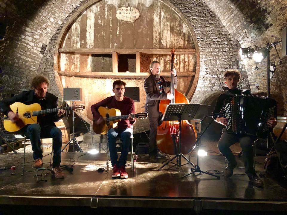 Concert jazz manouche sous les étoiles avec Swing Folie