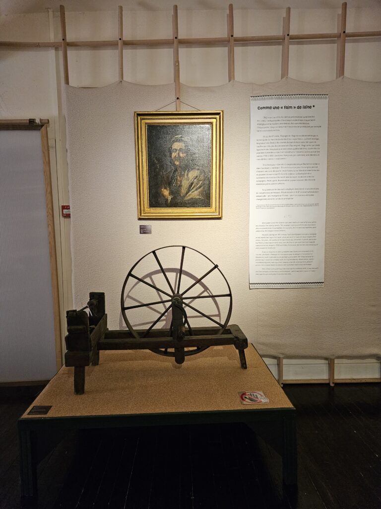 objet textile traditionnel collection Écomusée de la Bresse