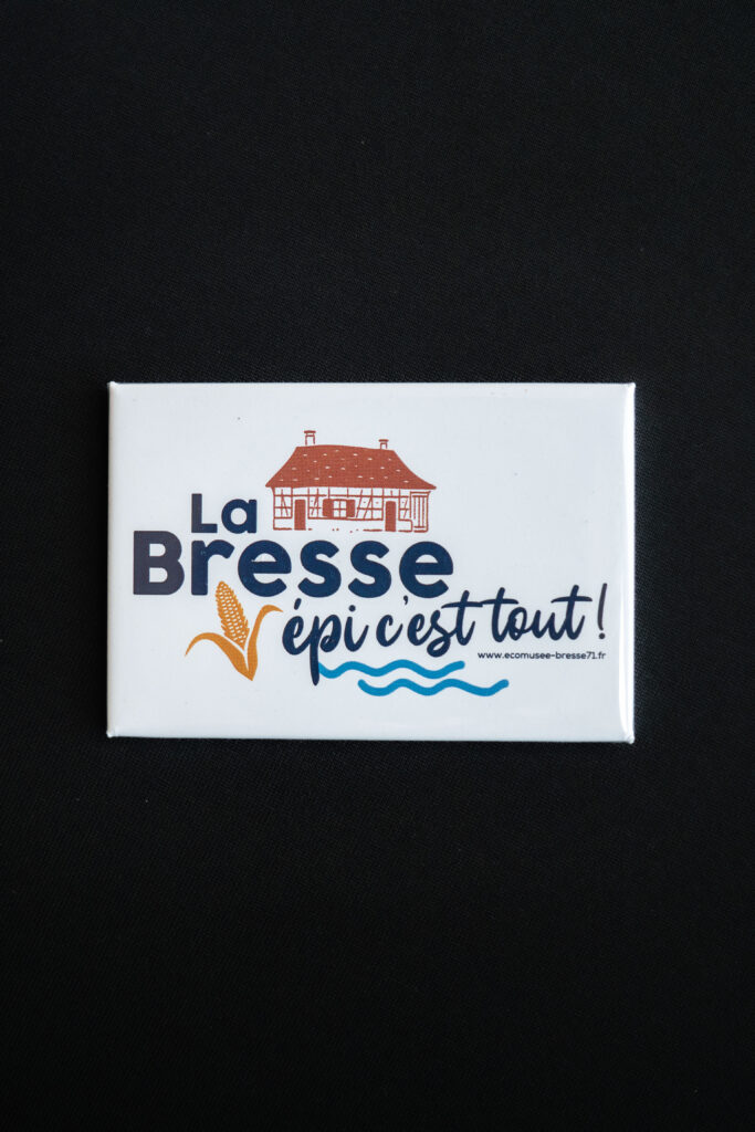 Nouveaux mugs et nouvelles tasses de la boutique de l’Écomusée de la Bresse.