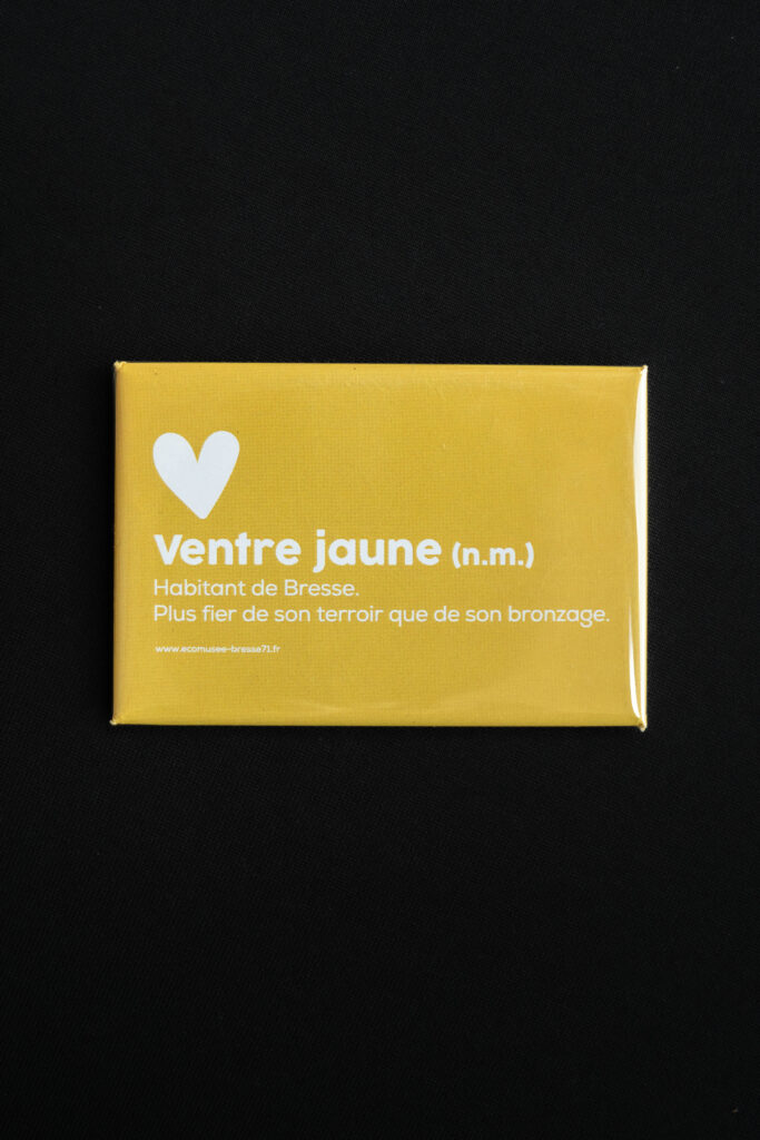 Nouveaux mugs et nouvelles tasses de la boutique de l’Écomusée de la Bresse.